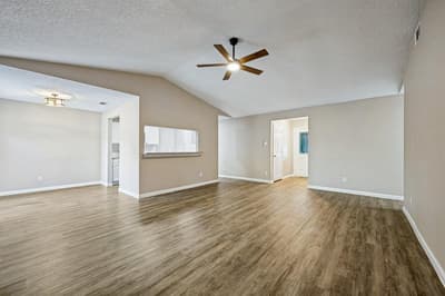 1509 Caplin Drive, Arlington TX 76018 - Photo 4