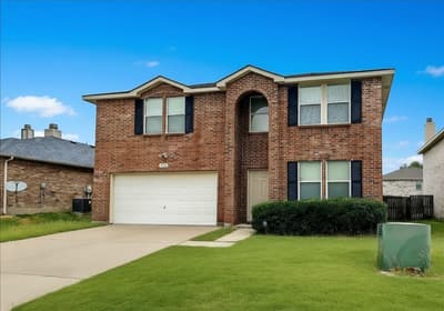 8431 Redheart Street, Arlington TX 76002 - Photo 2