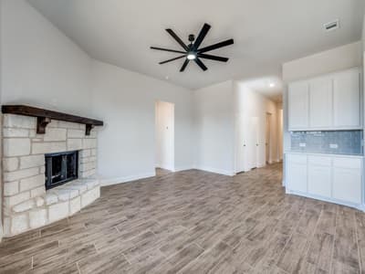 7013 Lilly Lane, Sanger TX 76266 - Photo 4
