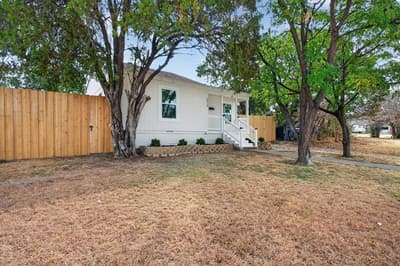 2913 Wesleyan Drive S, Fort Worth TX 76105 - Photo 2