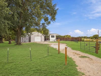 9487 County Road 313, Terrell TX 75161 - Photo 3