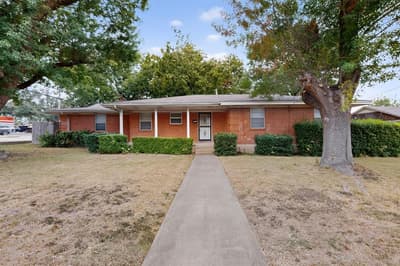 101 Spinner Circle, DeSoto TX 75115 - Photo 2