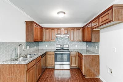 6433 Leana Avenue, Dallas TX 75241 - Photo 2