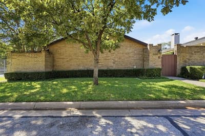 508 Fountainwood Drive, Arlington TX 76012 - Photo 3
