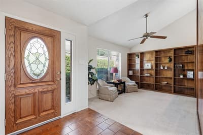 508 Fountainwood Drive, Arlington TX 76012 - Photo 4