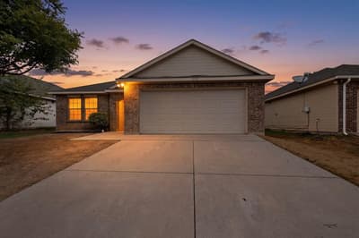 2939 Saint Bernard Drive, Dallas TX 75233
