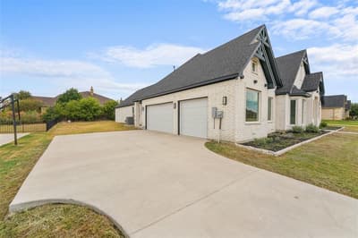 2903 Sunnyside Alley, Ennis TX 75119 - Photo 4