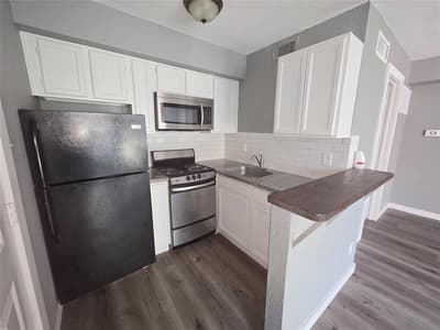 9801 Walnut Street # 307, Dallas TX 75243
