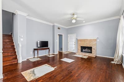 800 Crest Ridge Drive, Irving TX 75061 - Photo 2