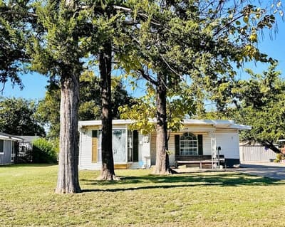 1819 E May Street, Sherman TX 75090