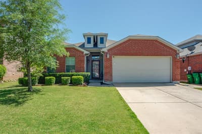 8812 Trailblazer Drive, Cross Roads TX 76227