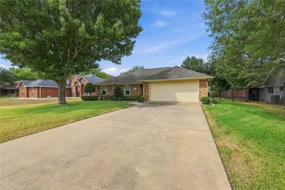120 Country Drive, Waxahachie TX 75165 - Photo 3