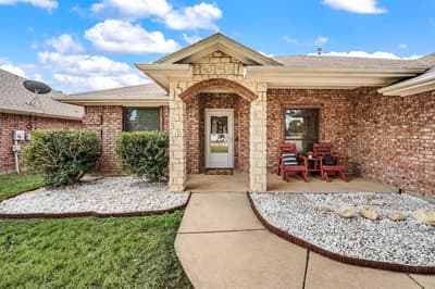 725 Big Willow Drive, Saginaw TX 76179 - Photo 2