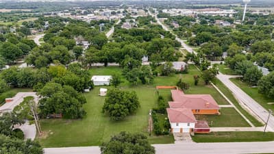 618 W 5th Street, Justin TX 76247 - Photo 2
