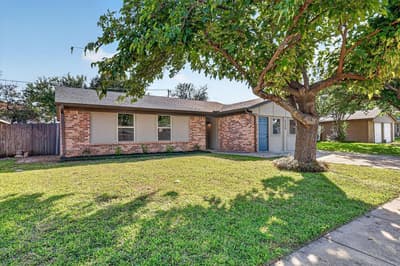 6208 Kary Lynn Drive S, Watauga TX 76148 - Photo 3