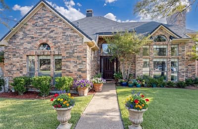 9812 Canyon Crest Circle, Irving TX 75063