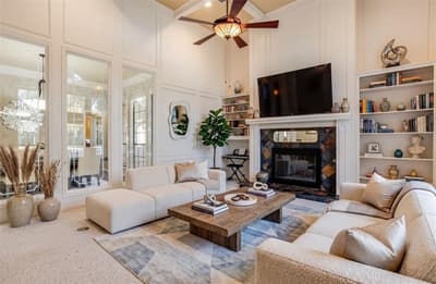 9812 Canyon Crest Circle, Irving TX 75063 - Photo 4