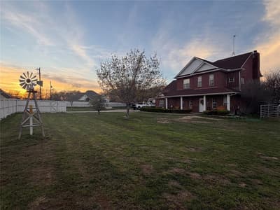 103 Tusk Court, Weatherford TX 76085 - Photo 2