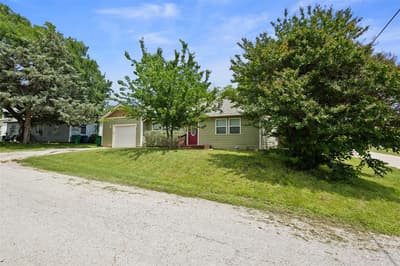 107 S Flower Lane, Chico TX 76431 - Photo 3