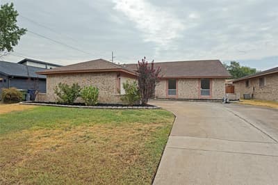 2205 Phoenix Drive, Garland TX 75040
