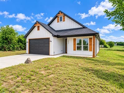 1621 County Road 4764, Boyd TX 76023 - Photo 2