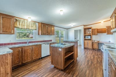104 Hill Top Court, Springtown TX 76082 - Photo 4