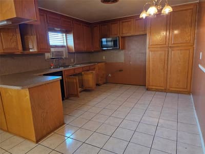 3812 Triumph Street, Forest Hill TX 76119 - Photo 3