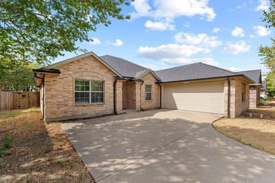 115 Autumn Trail, Red Oak TX 75154