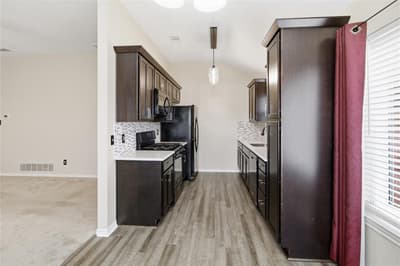 814 Rawlins Drive, Lancaster TX 75146 - Photo 4