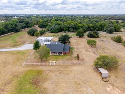 2400 Springfield Road, Springtown TX 76082