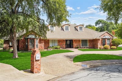 803 Green Tree Court, Duncanville TX 75137 - Photo 2