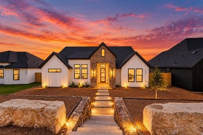 1644 W Wintergreen Road, Lancaster TX 75134