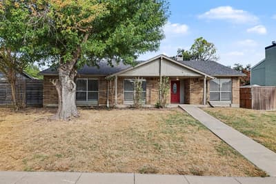 3704 Standridge Drive, Carrollton TX 75007