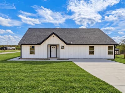 182 Brookview Drive, Bridgeport TX 76426