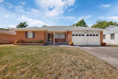 3719 Rock Bluff Drive, Dallas TX 75227 - Photo 2