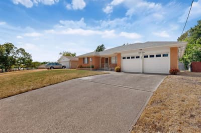 3719 Rock Bluff Drive, Dallas TX 75227 - Photo 4