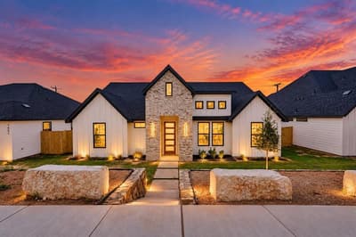 1656 W Wintergreen Road, Lancaster TX 75134