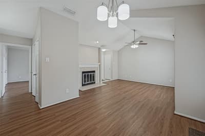 256 Jefferson Parkway, Fort Worth TX 76107 - Photo 3