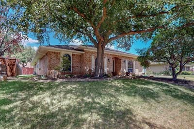 2251 Woodcreek Street, Carrollton TX 75006 - Photo 2