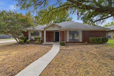 2222 Cortland Circle, Rowlett TX 75088 - Photo 2