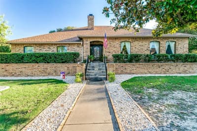 6801 Bellaire Court S, Benbrook TX 76132