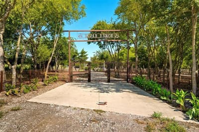 1431 Fm 85, Ennis TX 75119 - Photo 2