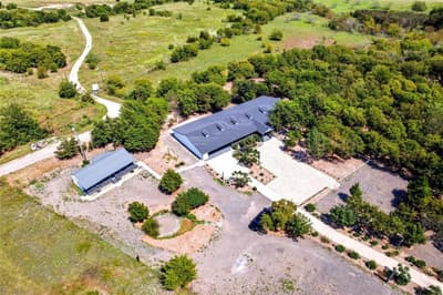 1431 Fm 85, Ennis TX 75119