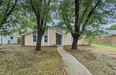 1882 Hillcrest Drive, Lewisville TX 75077 - Photo 2