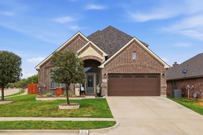 616 Seabourne Drive, Saginaw TX 76179
