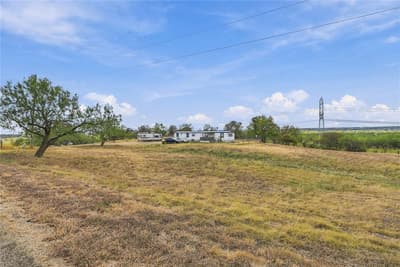 252 Mesa Road, Waxahachie TX 75167 - Photo 2