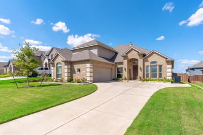 1705 Stags Leap Trail, Kennedale TX 76060