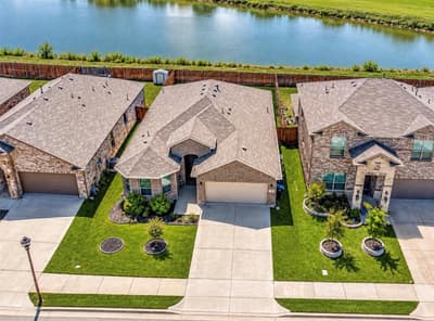 221 Oldcastle Way, Fort Worth TX 76052