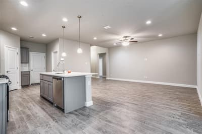 221 Oldcastle Way, Fort Worth TX 76052 - Photo 4