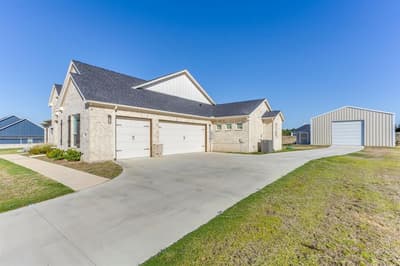 160 Rocky Top Ranch Lane, Reno TX 76020 - Photo 2
